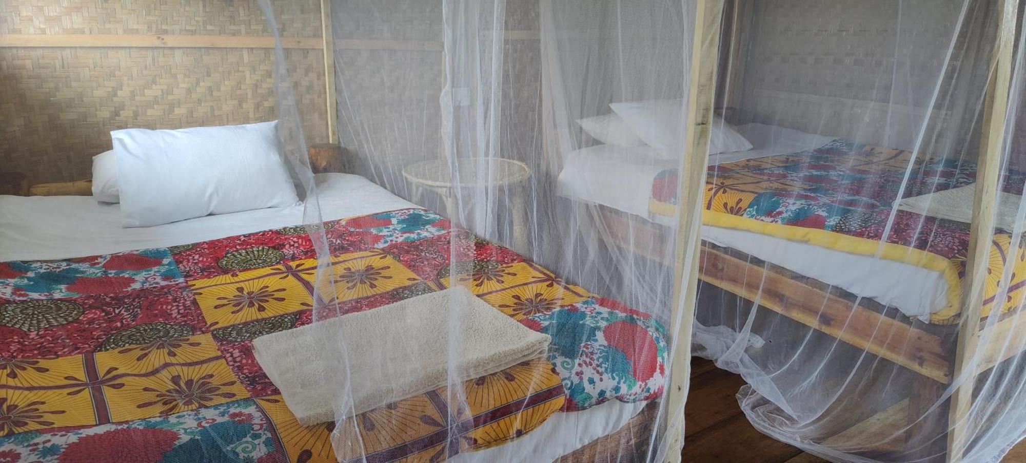 Mwamba Kelele Lodge Fort Portal
